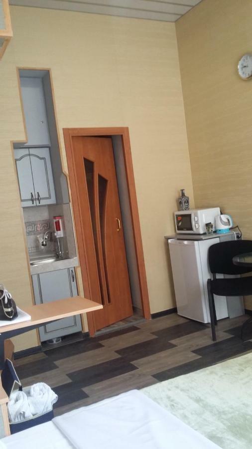 Hotel Joniskera Tiflis Habitación foto